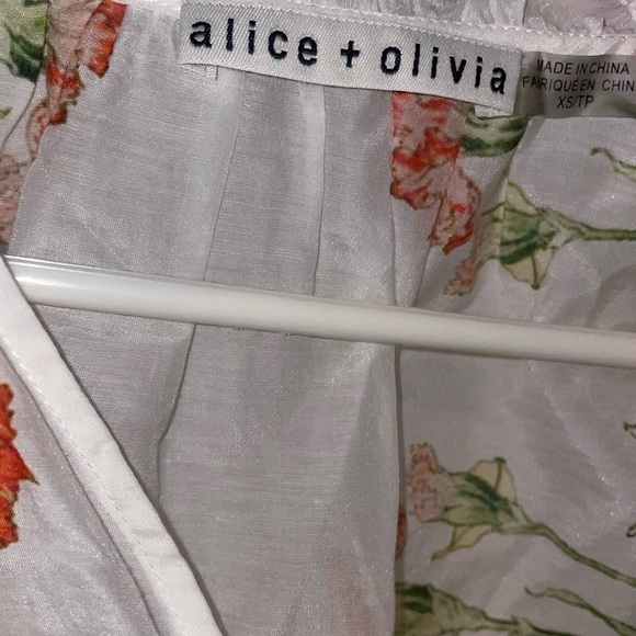 New! Alice + Olivia Julius Floral Blouson Sleeve Tie Front Top 🌻 XS - Picture 10 of 10